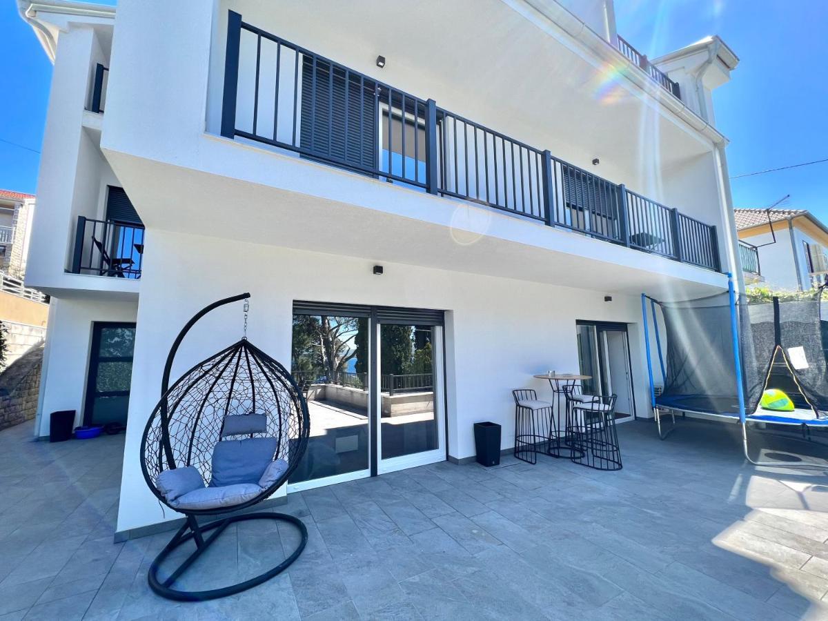 Fantasia Del Mare Apartment And Rooms Dramalj Ngoại thất bức ảnh