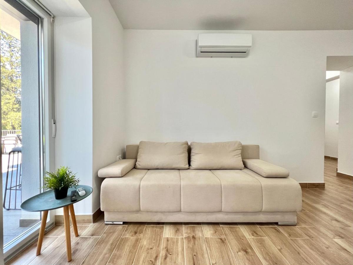 Fantasia Del Mare Apartment And Rooms Dramalj Ngoại thất bức ảnh
