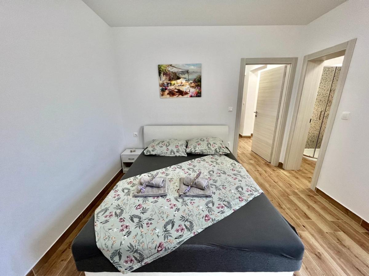 Fantasia Del Mare Apartment And Rooms Dramalj Ngoại thất bức ảnh