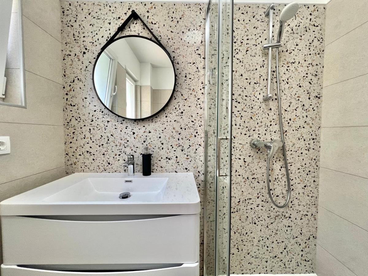 Fantasia Del Mare Apartment And Rooms Dramalj Ngoại thất bức ảnh