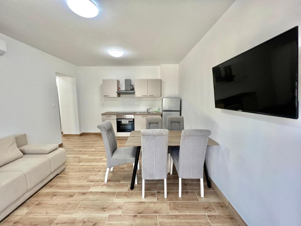 Fantasia Del Mare Apartment And Rooms Dramalj Ngoại thất bức ảnh