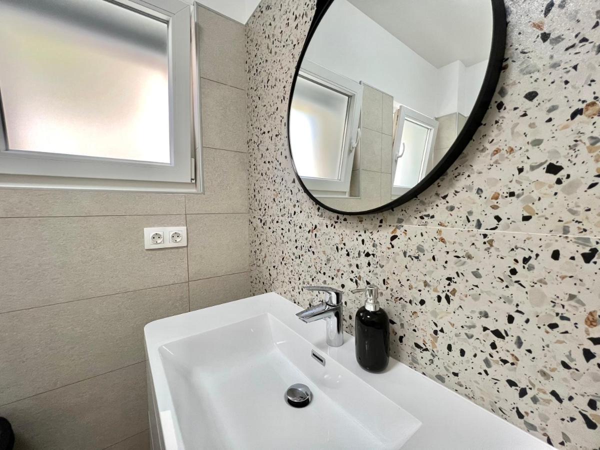 Fantasia Del Mare Apartment And Rooms Dramalj Ngoại thất bức ảnh