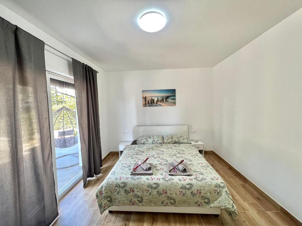 Fantasia Del Mare Apartment And Rooms Dramalj Ngoại thất bức ảnh