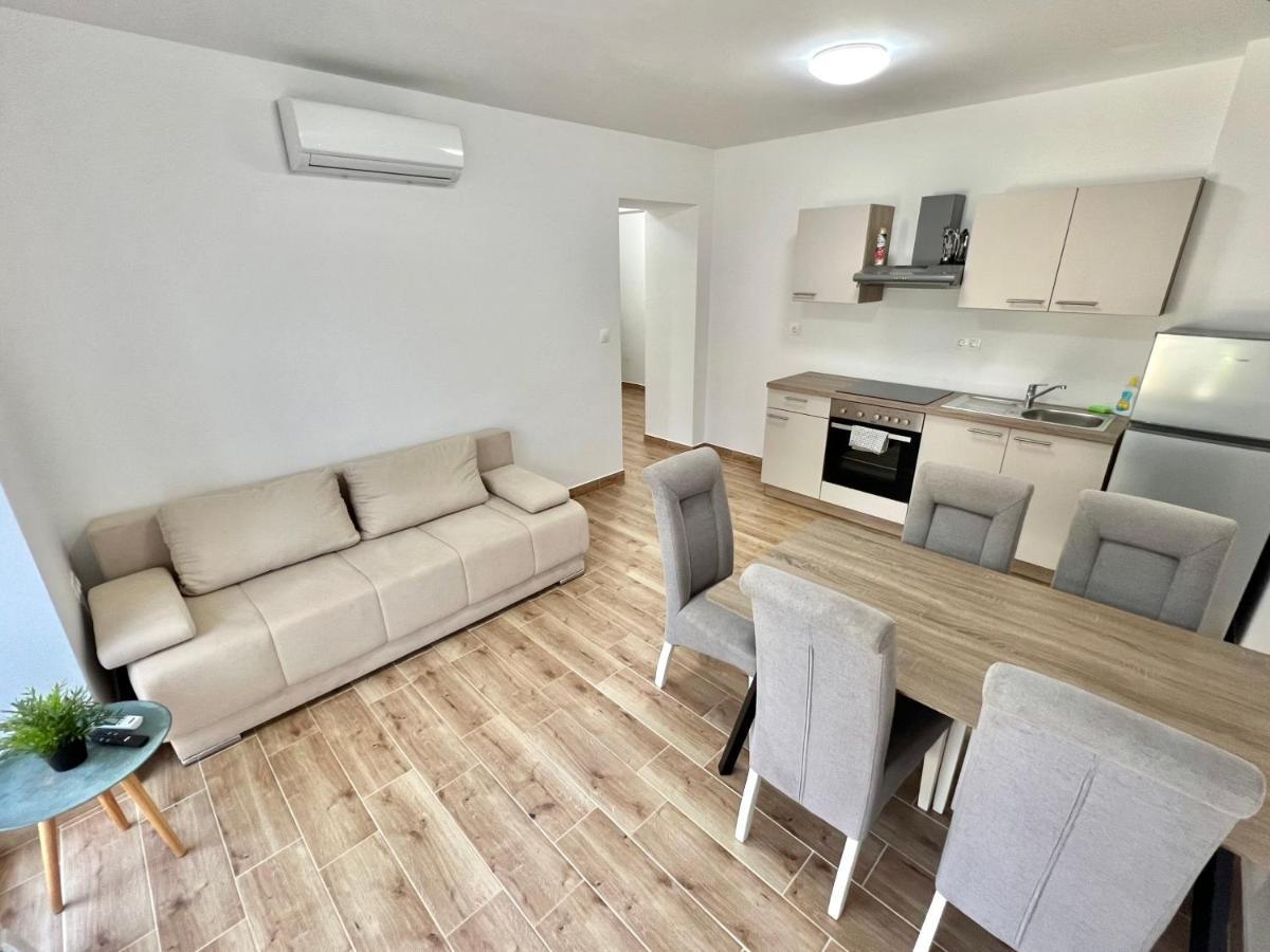 Fantasia Del Mare Apartment And Rooms Dramalj Ngoại thất bức ảnh