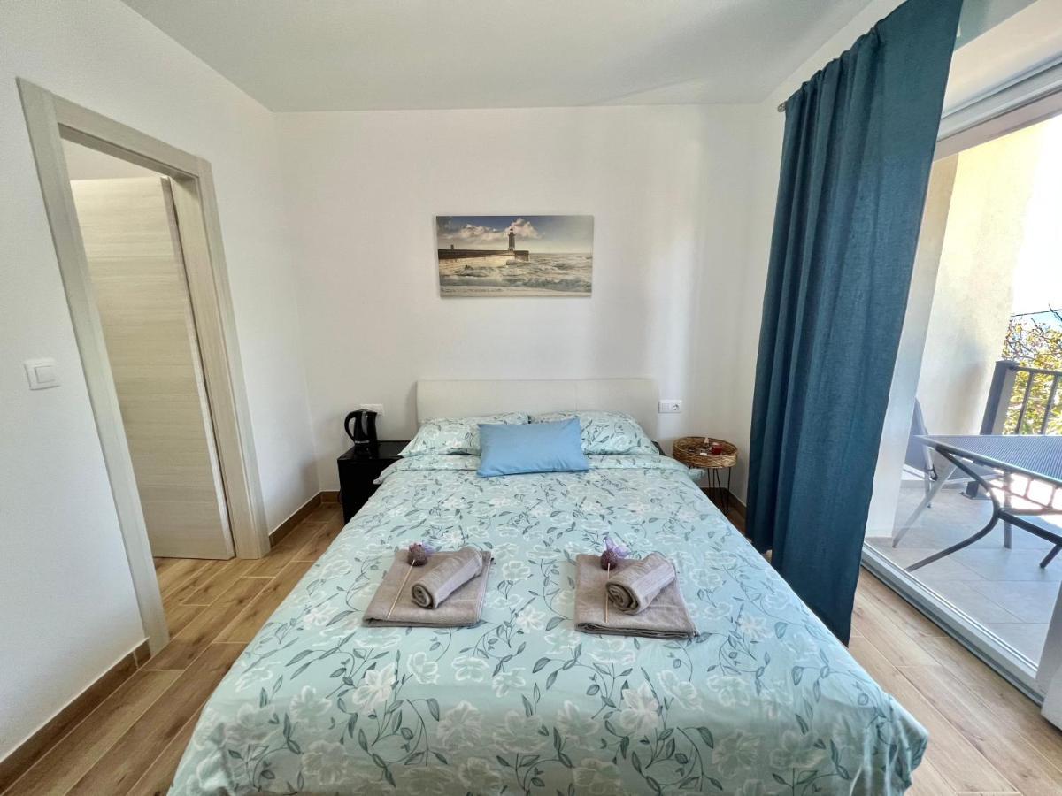 Fantasia Del Mare Apartment And Rooms Dramalj Ngoại thất bức ảnh