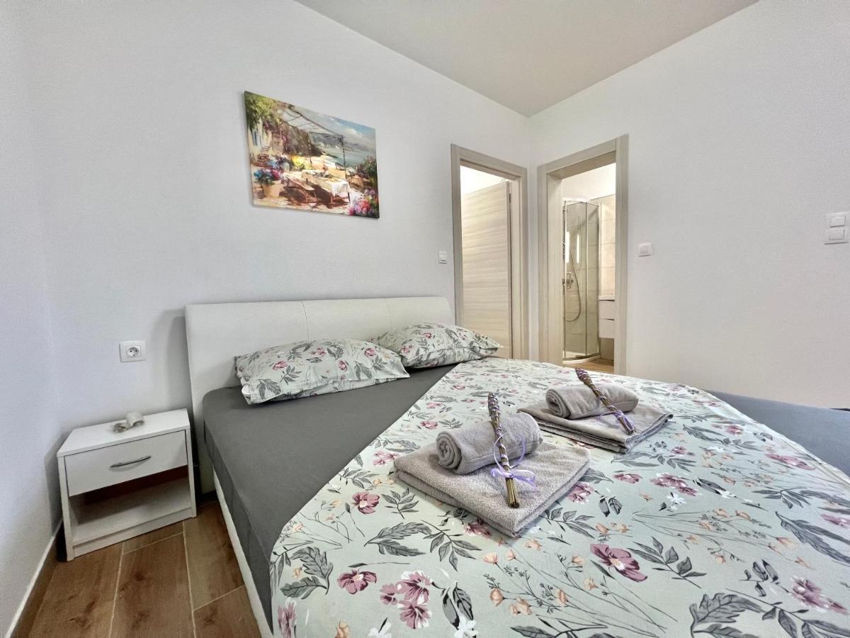 Fantasia Del Mare Apartment And Rooms Dramalj Ngoại thất bức ảnh